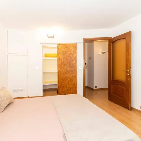 Silenziosa, Nel Verde, Pet Allowed: Golden Home* Appartement *