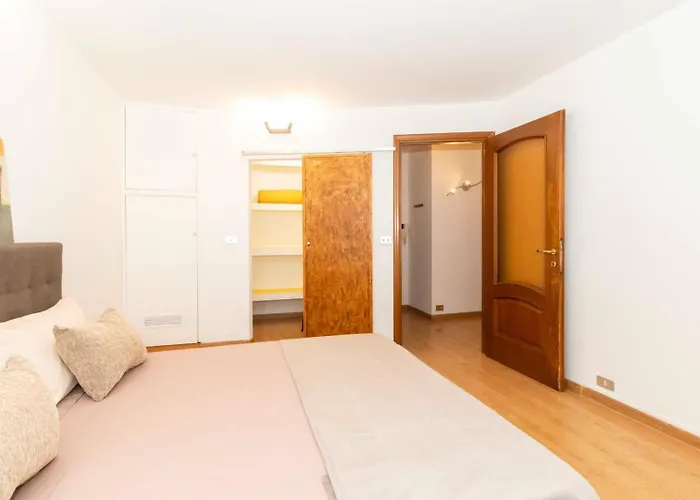Silenziosa, Nel Verde, Pet Allowed: Golden Home*